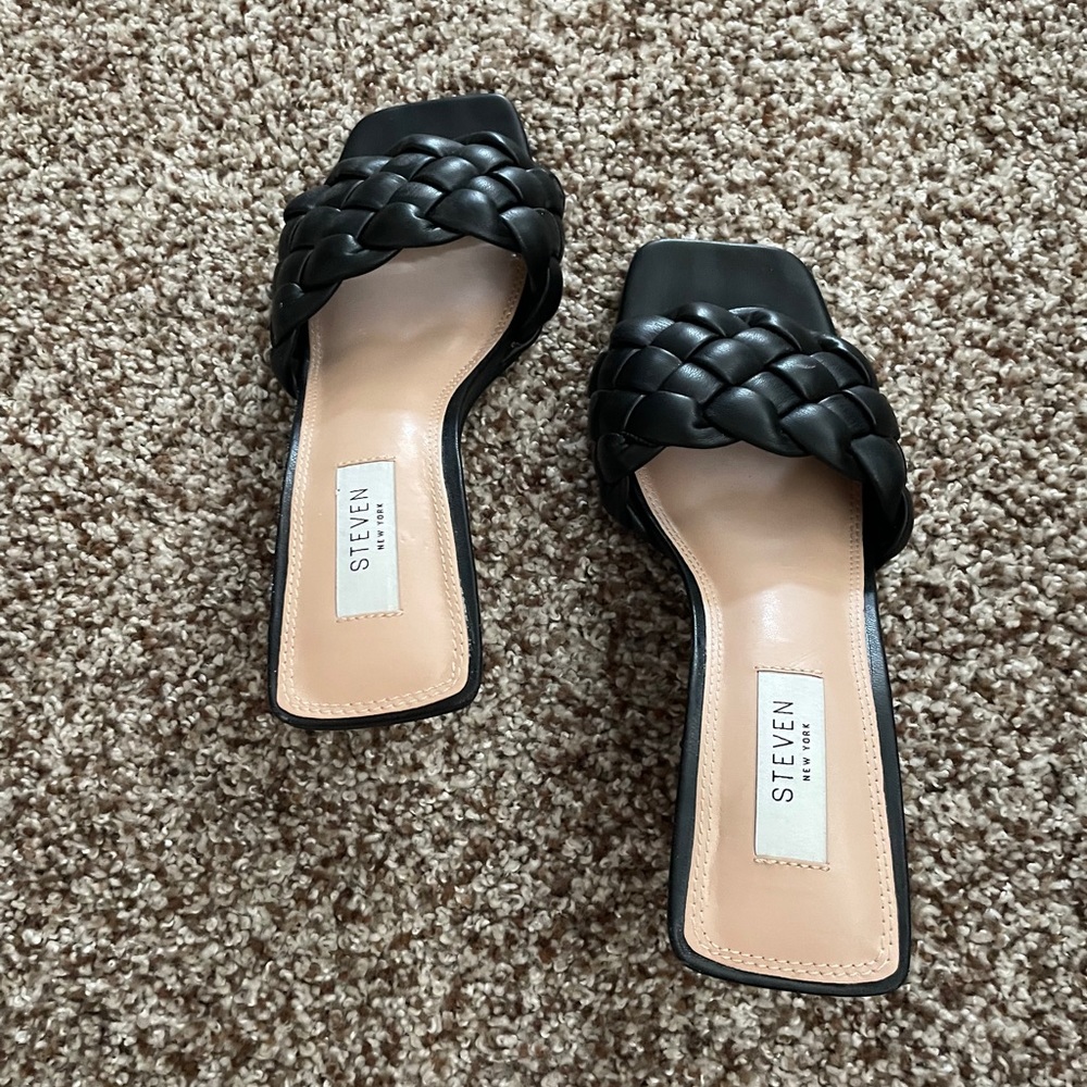 Steven NY Black heels